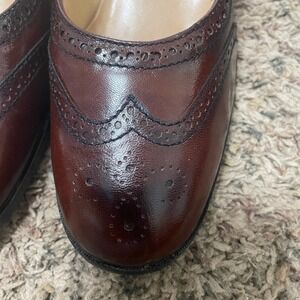 Pappagallo Women's Burgundy/Brown Leather Wingtip Heels Made in Spain 9.5M READ